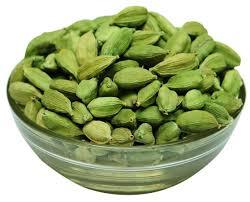 Veena : Product Green Cardamom 8 mm Size – First Quality - 50g - Orgoshops