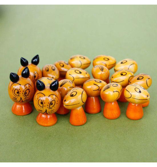 Anciant living Puli Meka / Tigers & Lambs / Bagh Chal / Aadu Puli Aatam Board Game - Crafted in Wood - Orgoshops