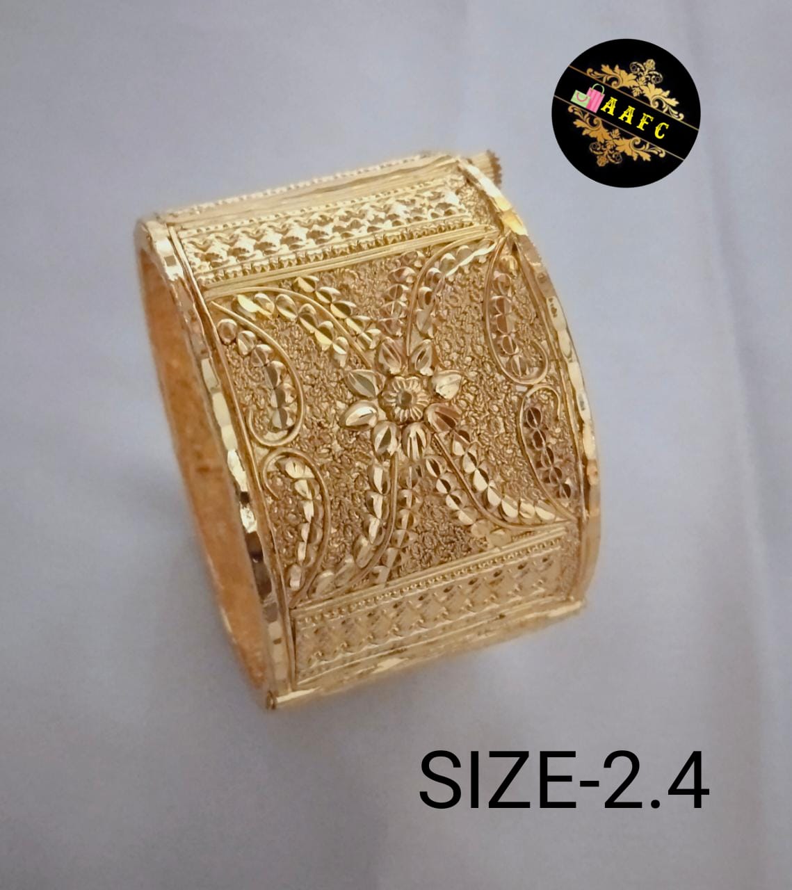 RS Jewelery / Bangles / Valaiyal / Fashion Gold Plated Bangles / Cavering Bangles