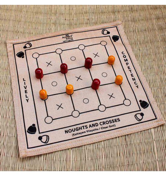 Noughts and Crosses Board Game in Raw Silk (Kattam Vilayattu) - Orgoshops