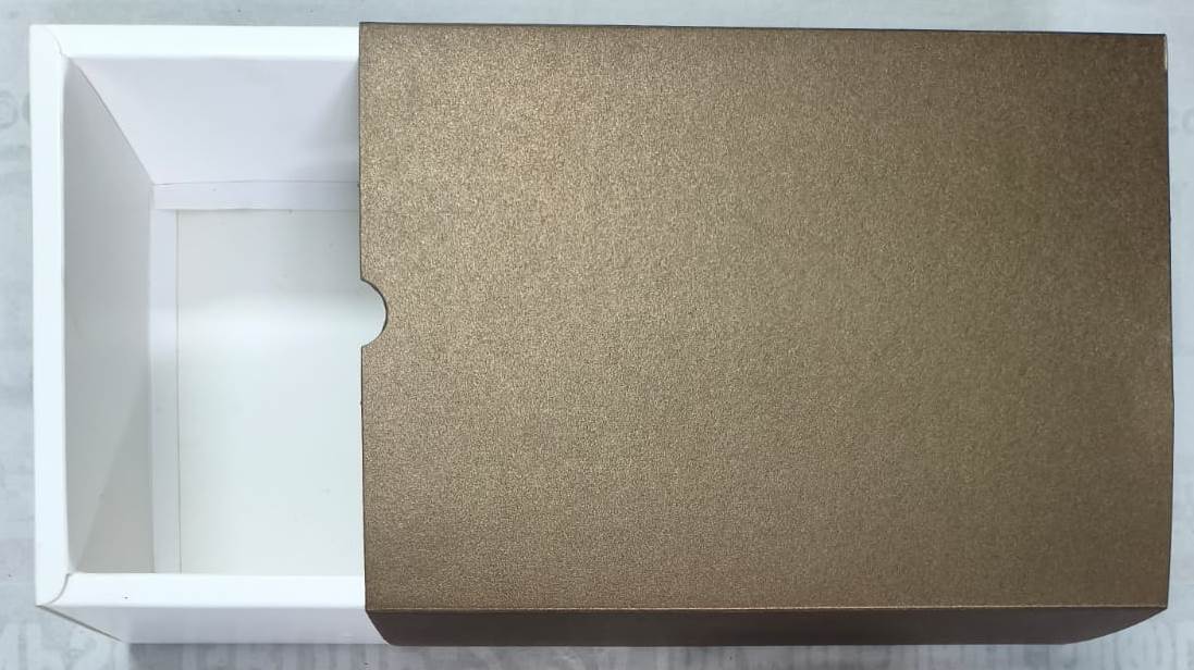 Traditional Sweet Combo 1 – Festive Sweet & Savory Delight  (500g)