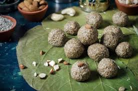 Araikkal Spirulina Laddu - 12Pcs ( Pack of 3 )